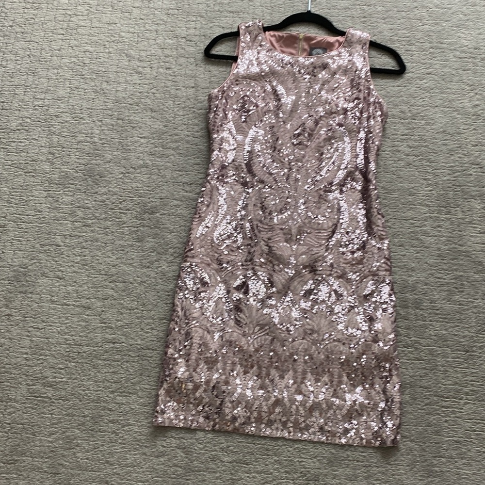 Vince Camuto sequin cocktail dress sz 4